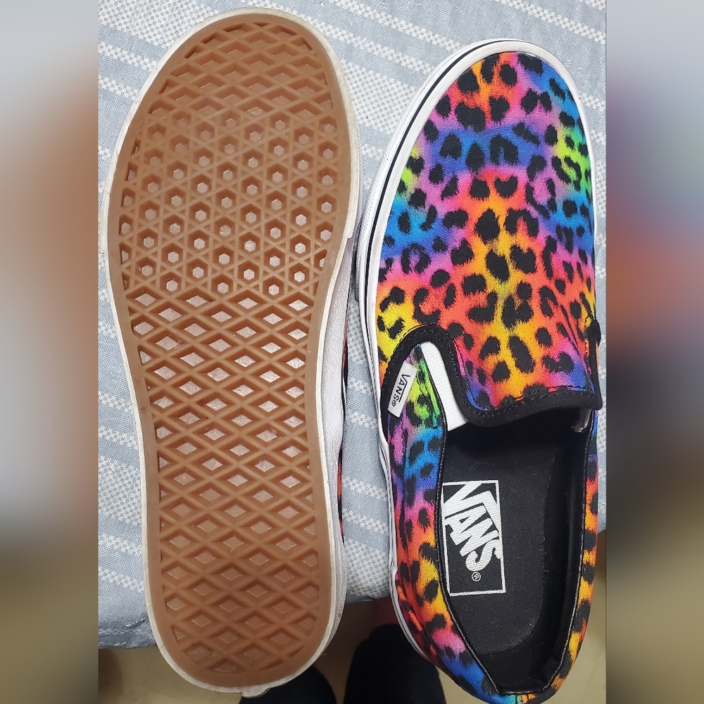 Vans Multicolor Leopard Slip-On Sneakers, Womens 8, Mens 6.5 - Picture 3 of 3